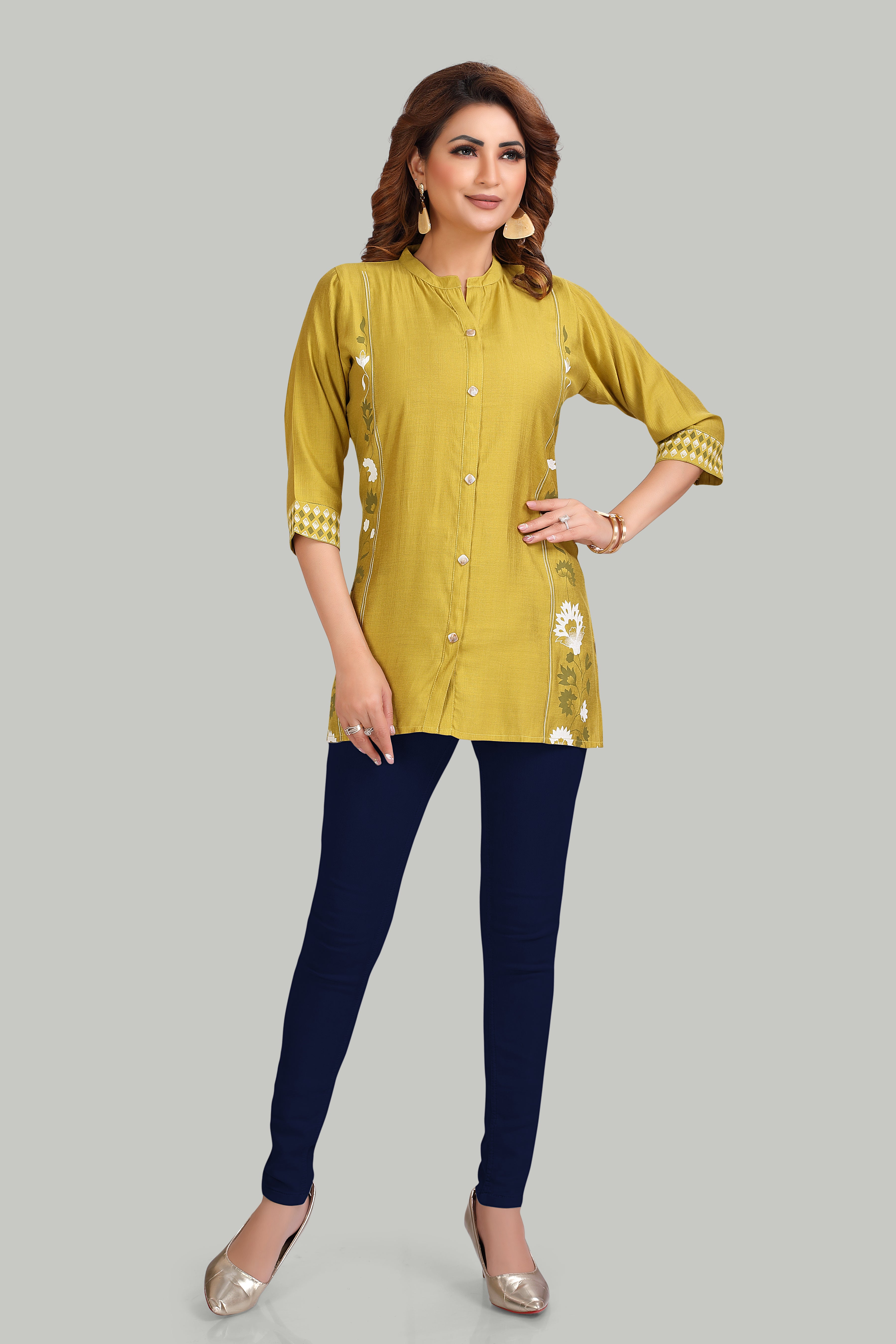 Green Floral Printed Short Kurti – 3/4th Sleeve, Cotton Blend