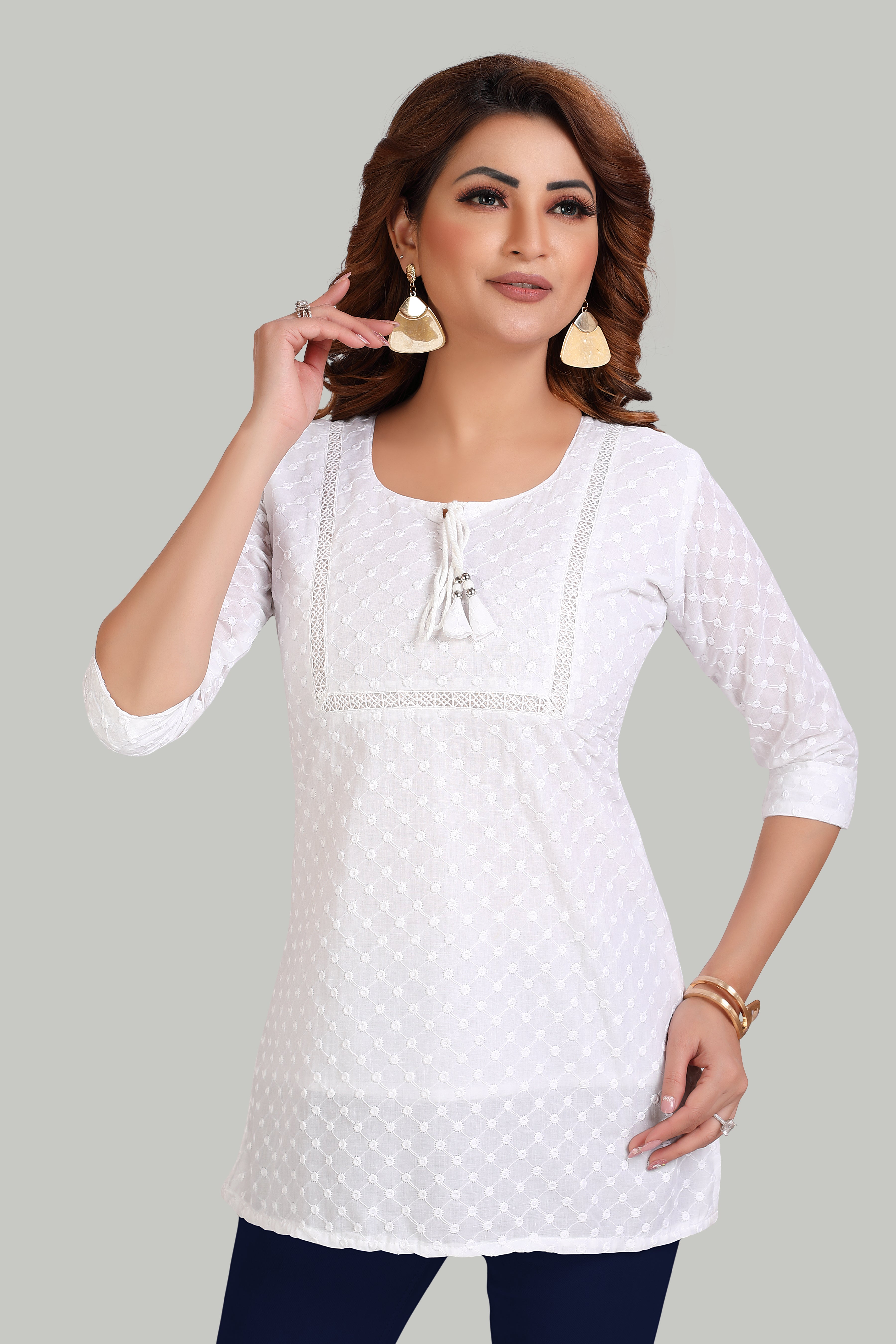 Elegant White Embroidered Kurti with Three-Quarter Sleeves